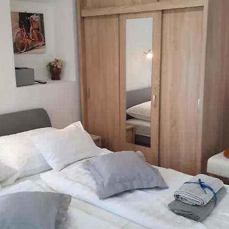 Gabriella - Vizparti Apartment *