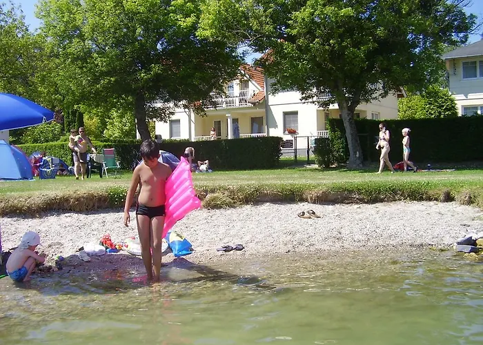 Gabriella - Vizparti Balatonboglár